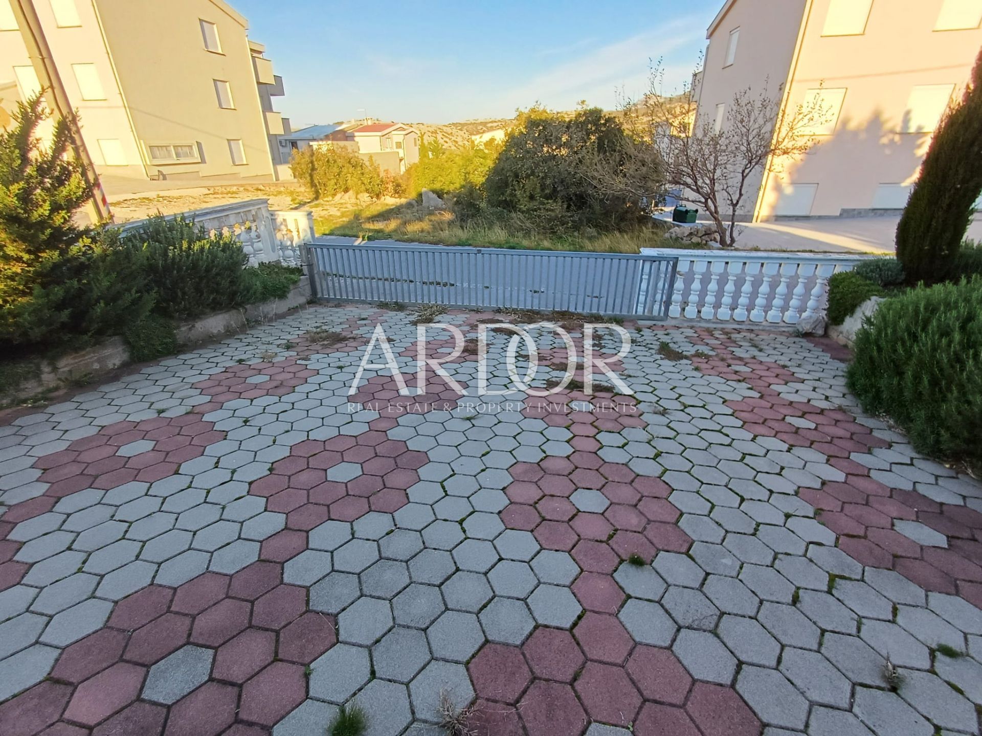 House For sale - Ličko-senjska Karlobag