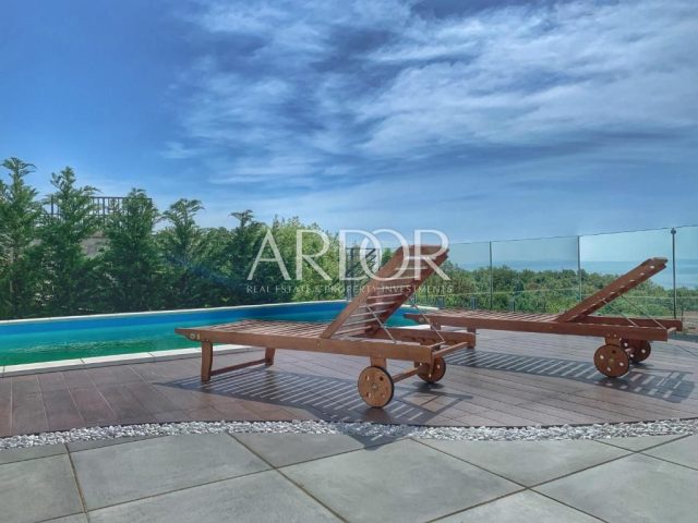 House for sale 400 m² – Rijeka