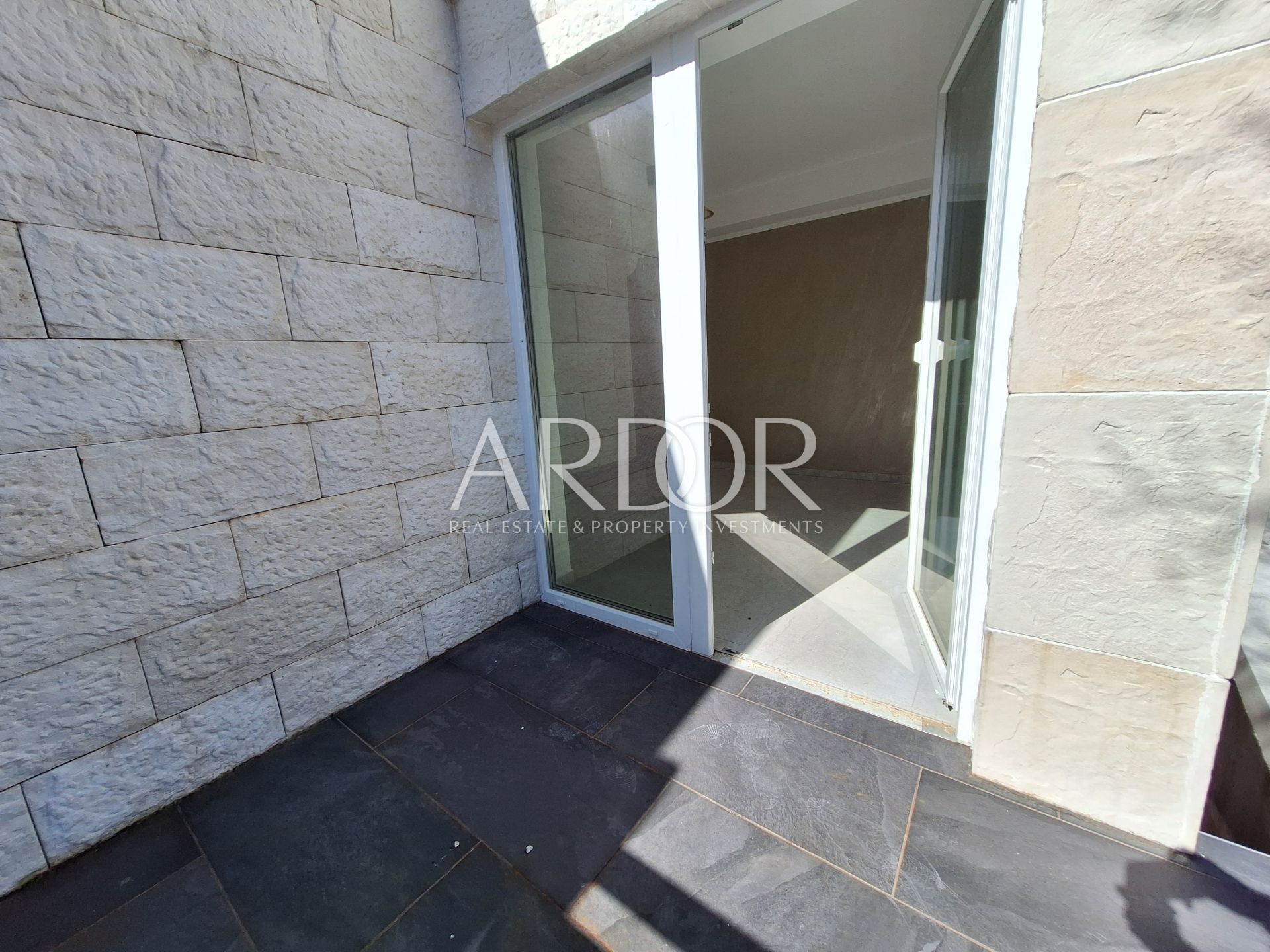 Flat For sale -  Srdoči