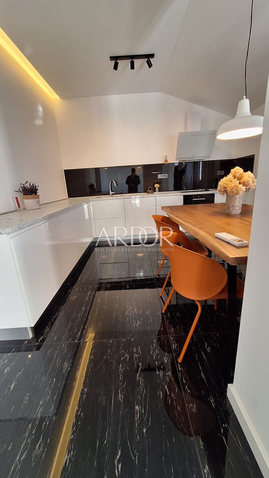 Apartma Na predaj -  Kostrena