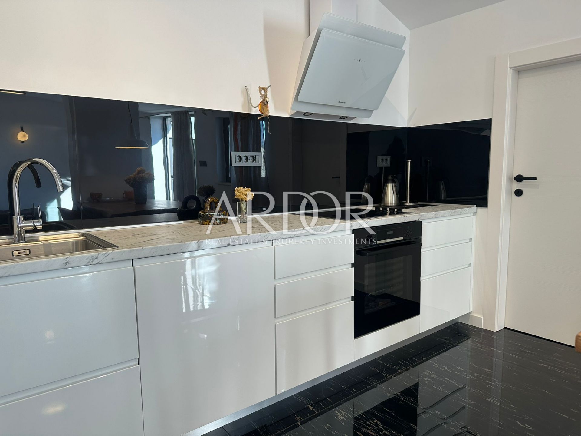 Apartma Na predaj -  Kostrena