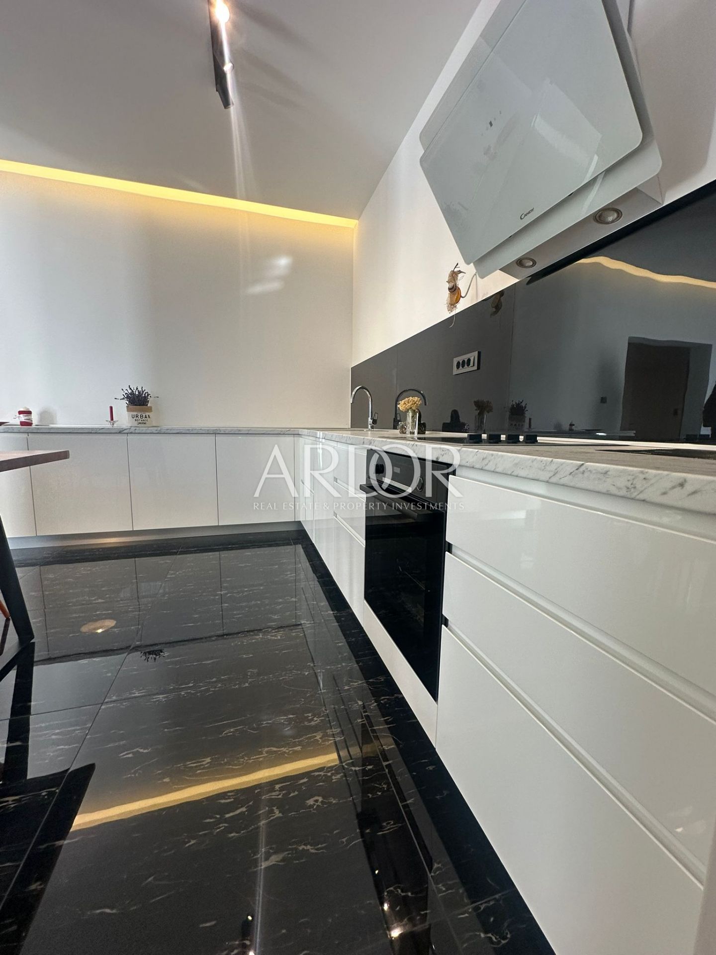 Apartma Na predaj -  Kostrena