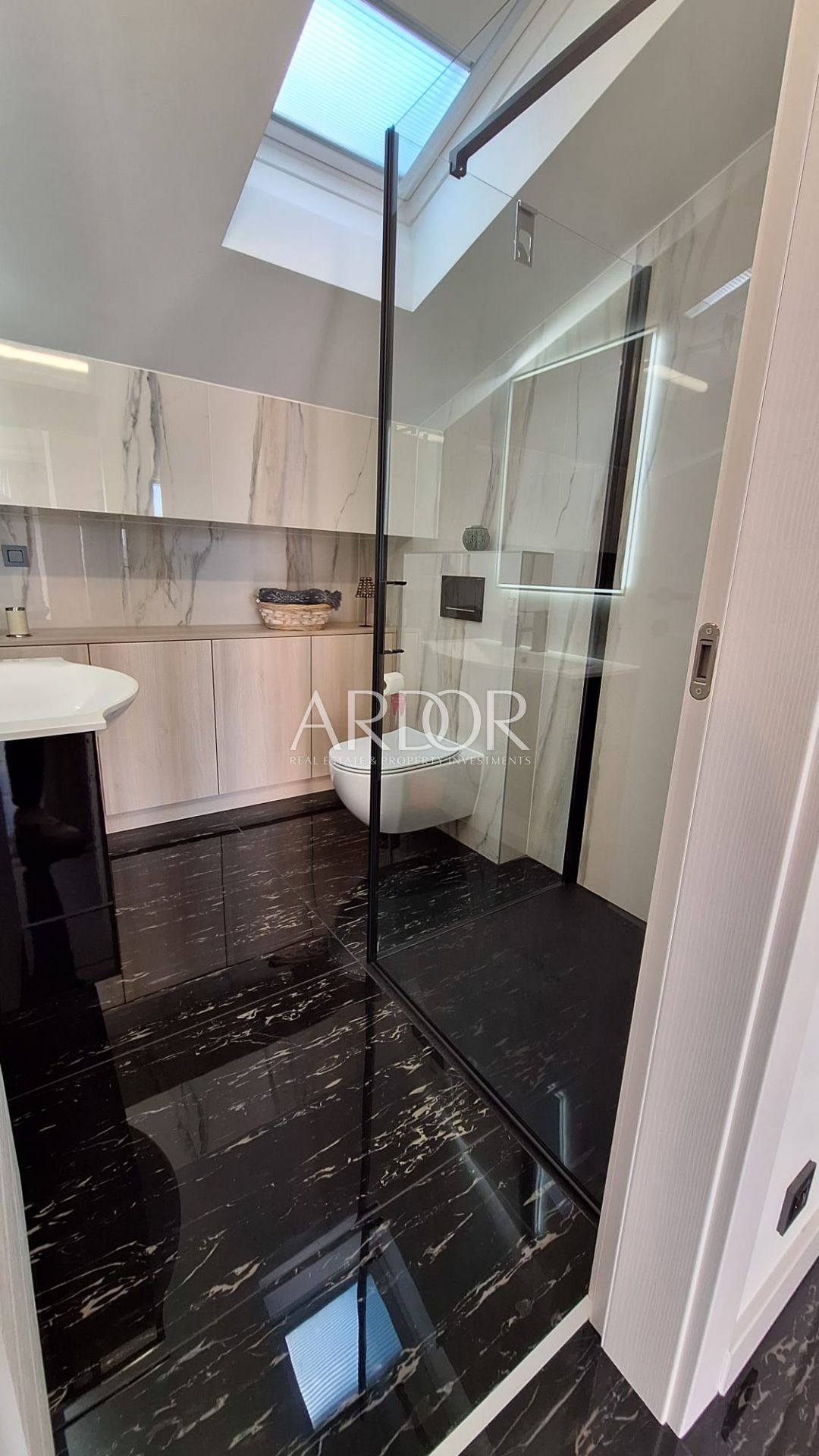 Apartma Na predaj -  Kostrena