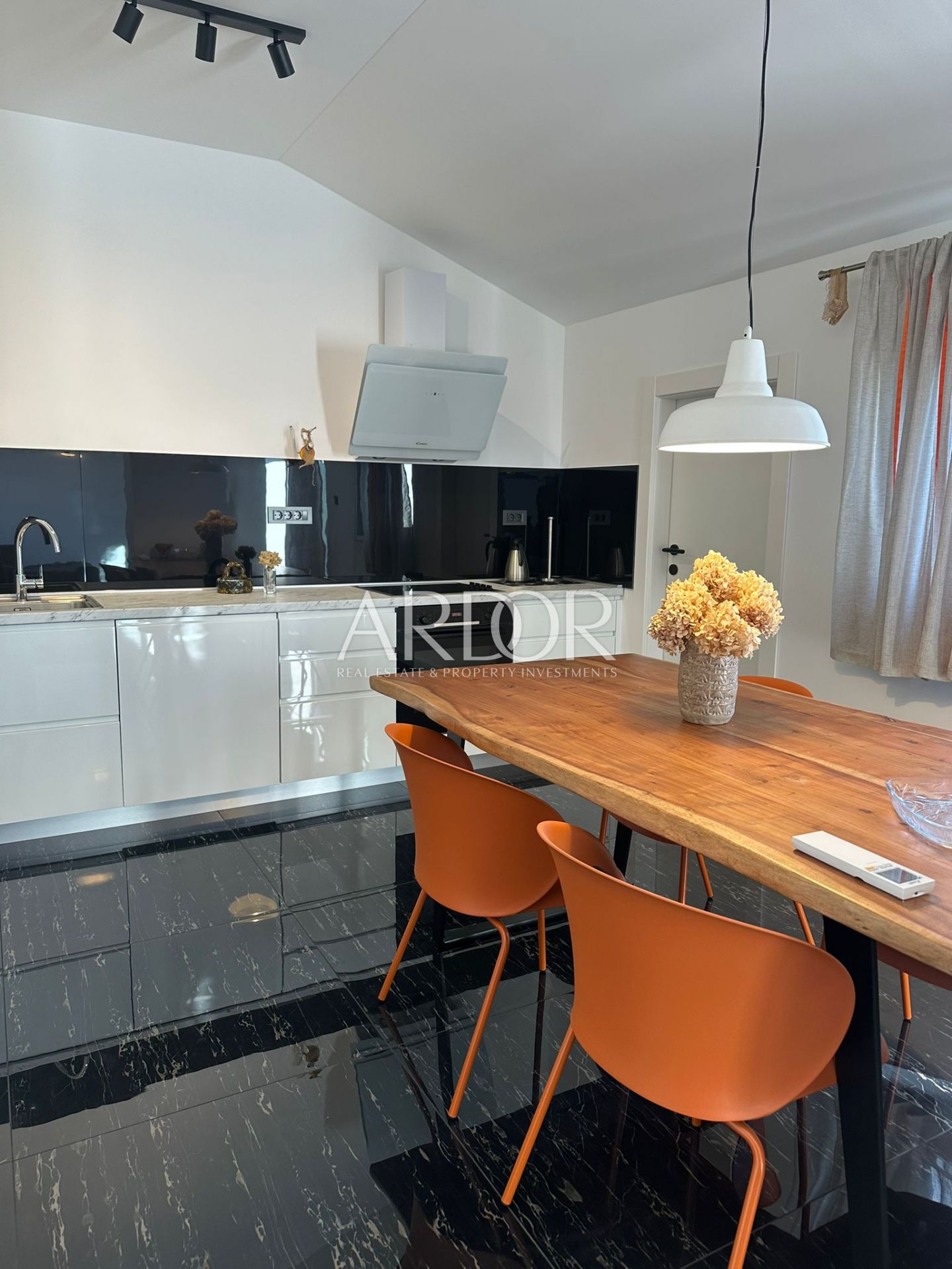 Apartma Na predaj -  Kostrena