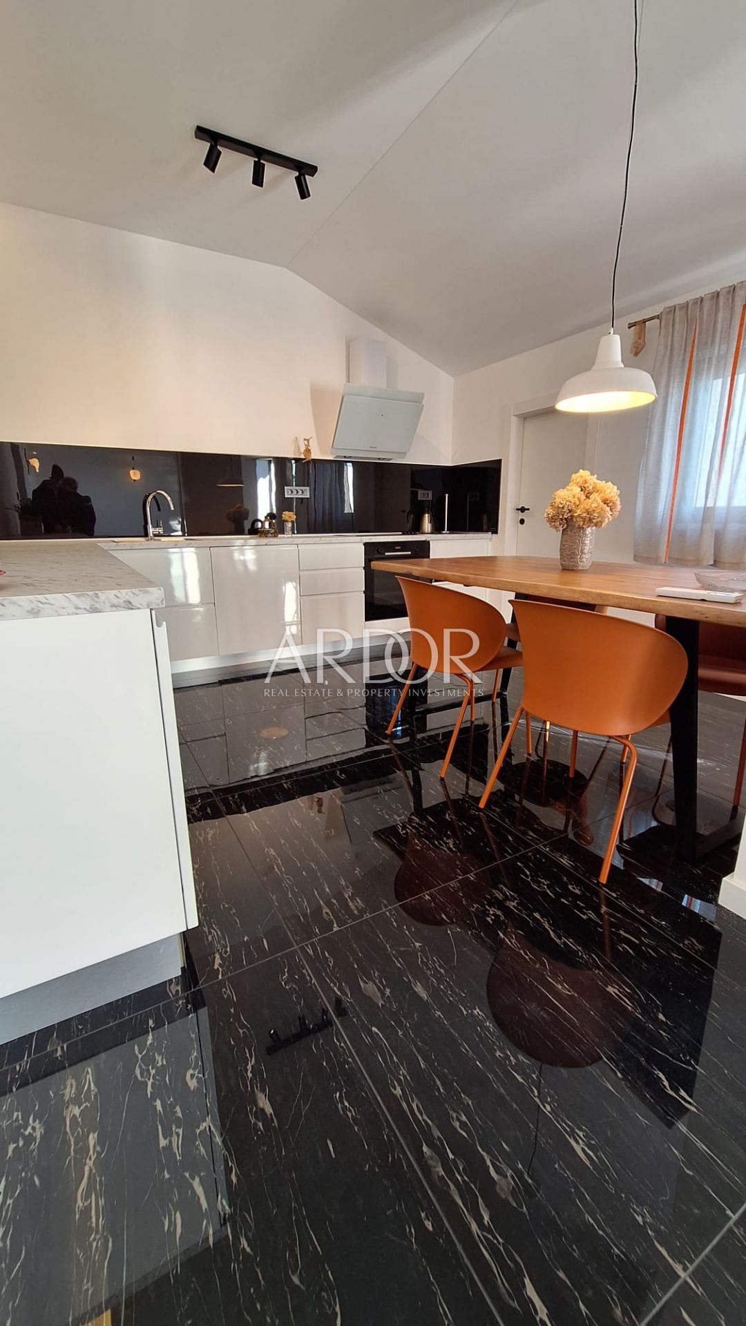 Apartma Na predaj -  Kostrena