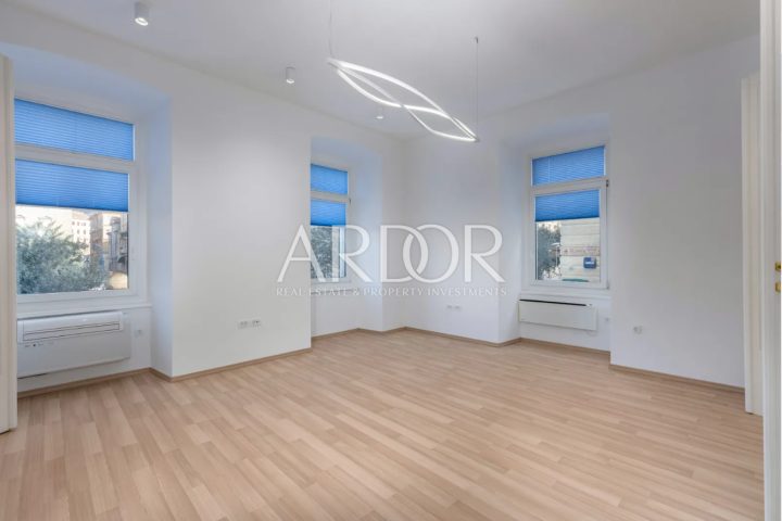 Business premises for sale 87 m² – Rijeka