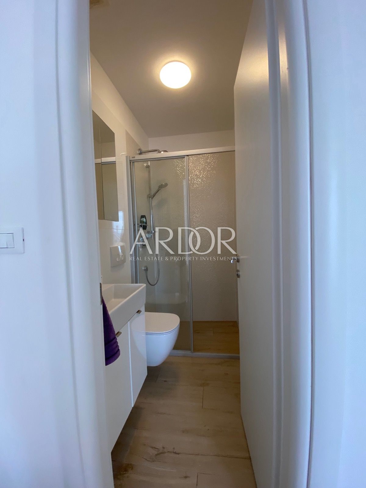 Flat For sale -  Njivice
