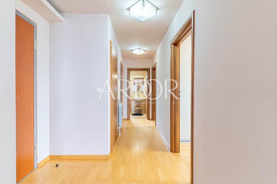 Flat For sale -  Zamet