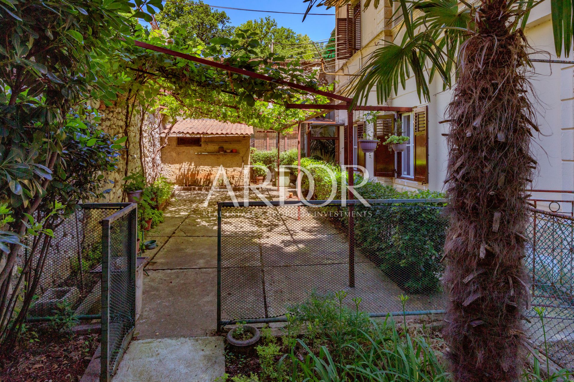 Flat For sale -  Podmurvice
