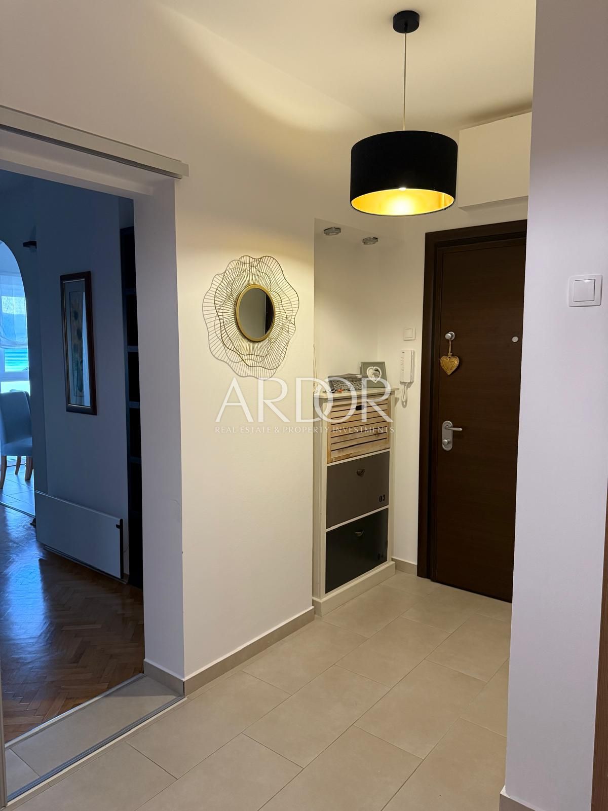 Apartma Na predaj -  Kostrena