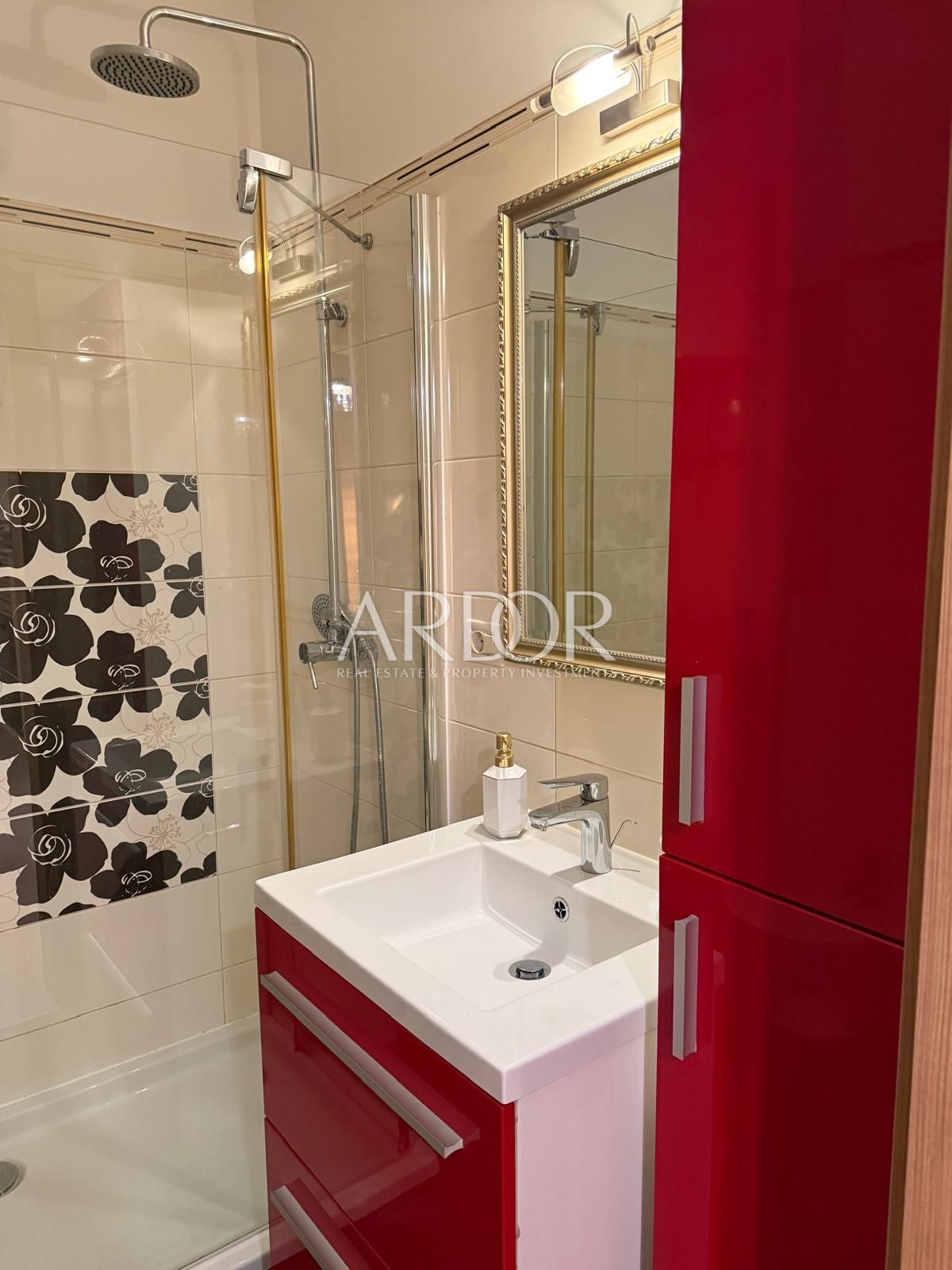 Apartma Na predaj -  Kostrena