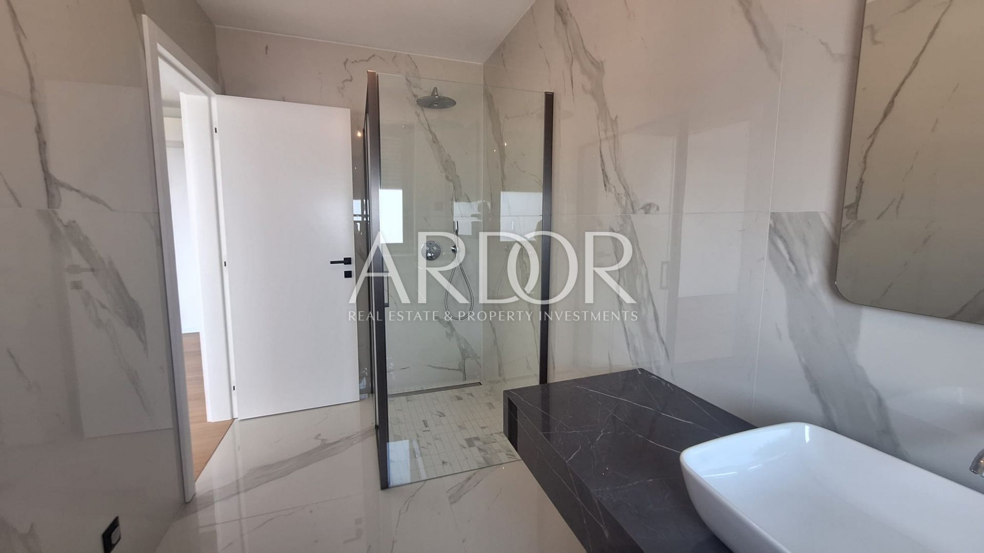 Appartement À vendre - Primorsko-goranska Pobri