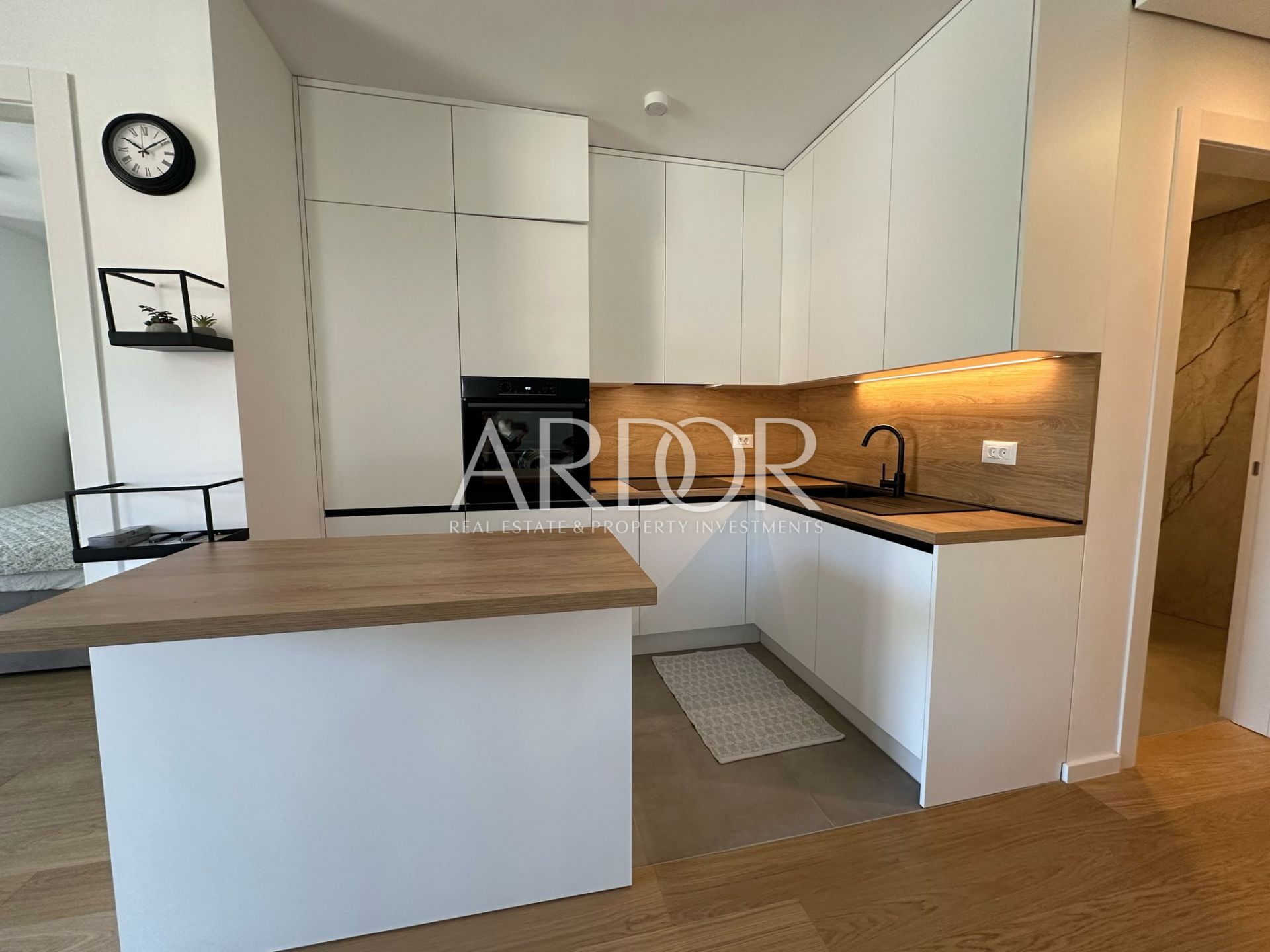 Apartmán Na predaj - Primorsko-goranska Zamet - foto 2/25