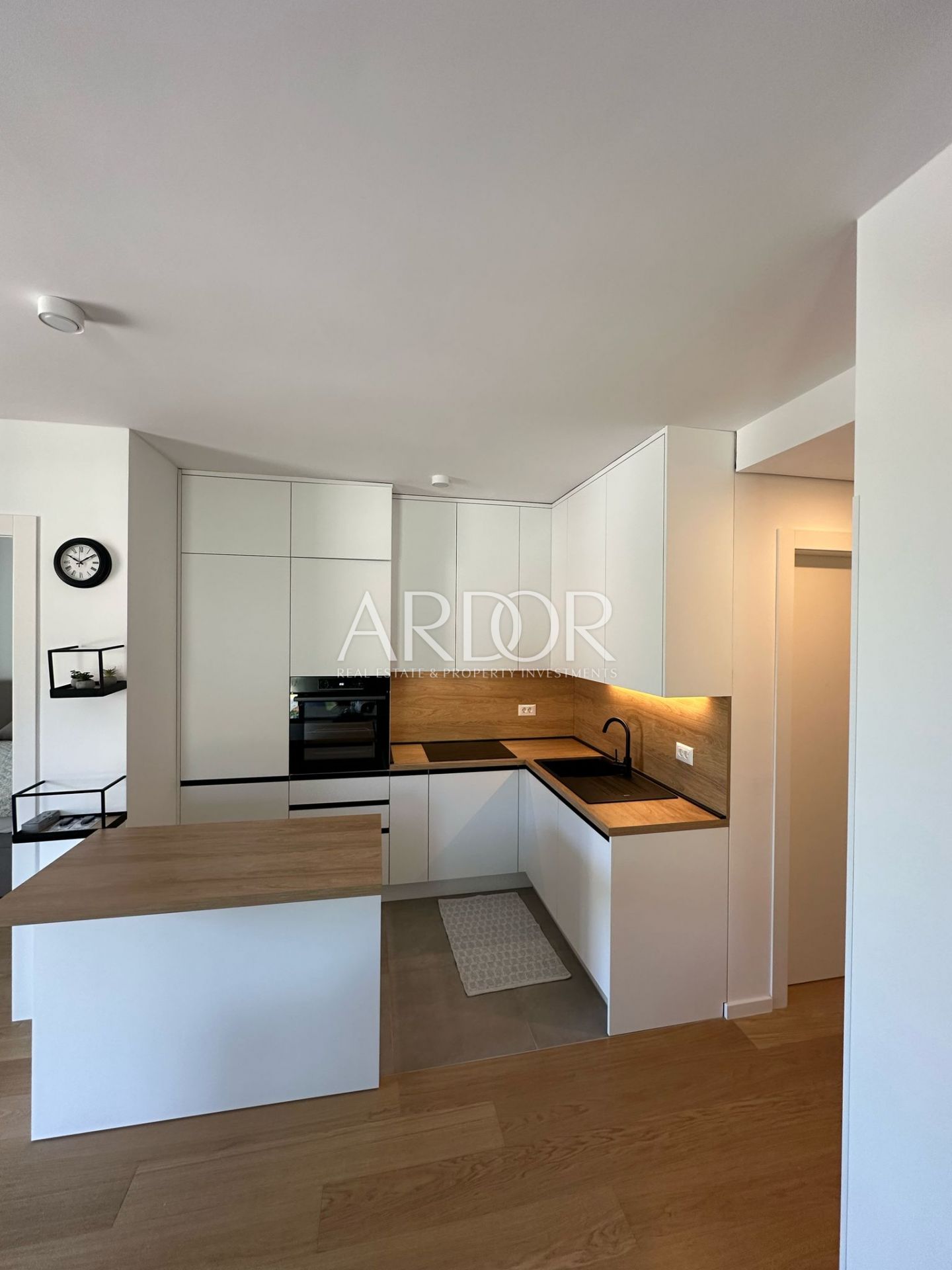 Apartmán Na predaj - Primorsko-goranska Zamet - foto 3/25