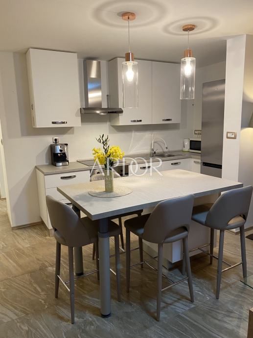 Apartmán Na predaj - Opatija - Centar - foto 2/11