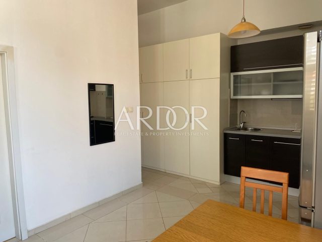 Apartma Na predaj - Primorsko-goranska Centar - foto 2/8