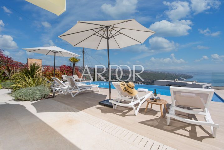 House for sale 300 m² – Opatija - Okolica