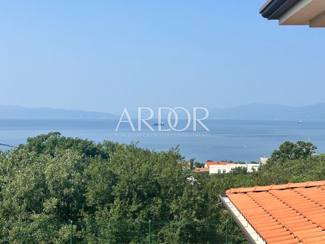 House for sale 250 m² – Kostrena