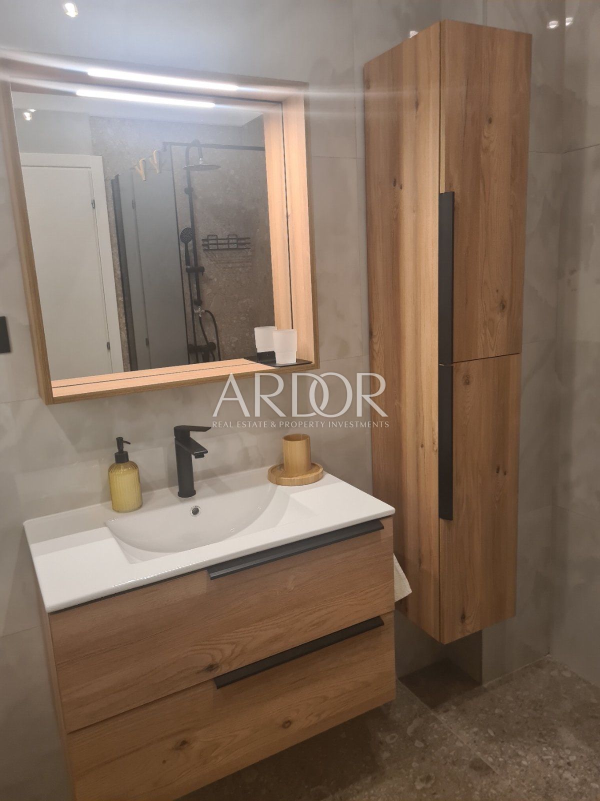 Apartment Zu verkaufen - Primorsko-goranska Centar