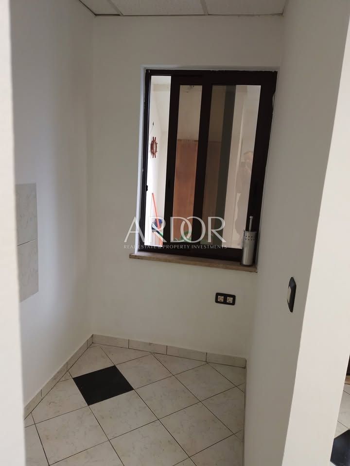 Business premises For sale - Primorsko-goranska Krimeja - foto 4/6