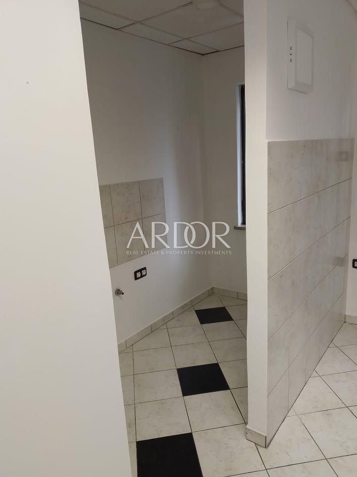 Business premises For sale - Primorsko-goranska Krimeja - foto 5/6
