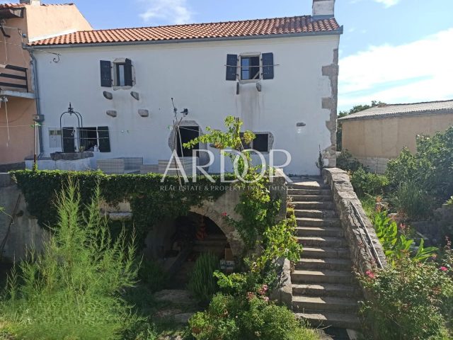 House for sale 180 m² – Dobrinj