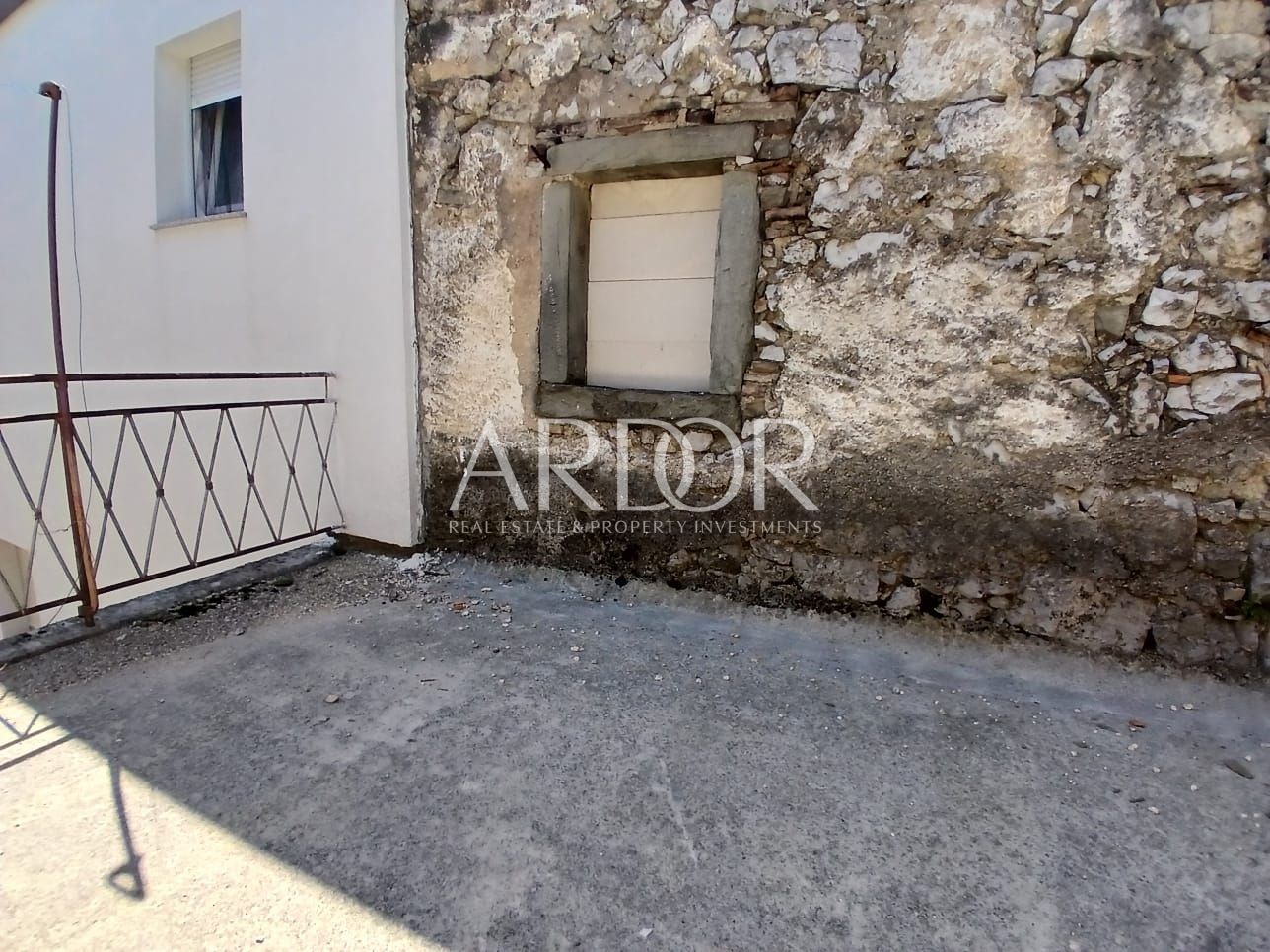 House For sale - Primorsko-goranska Klana