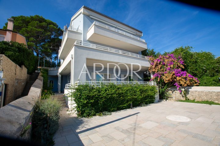 Kuća na prodaju 240 m² – Mali Lošinj