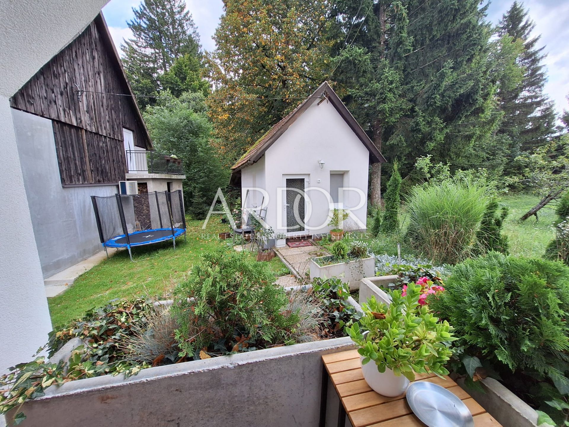 House For sale -  Lučice