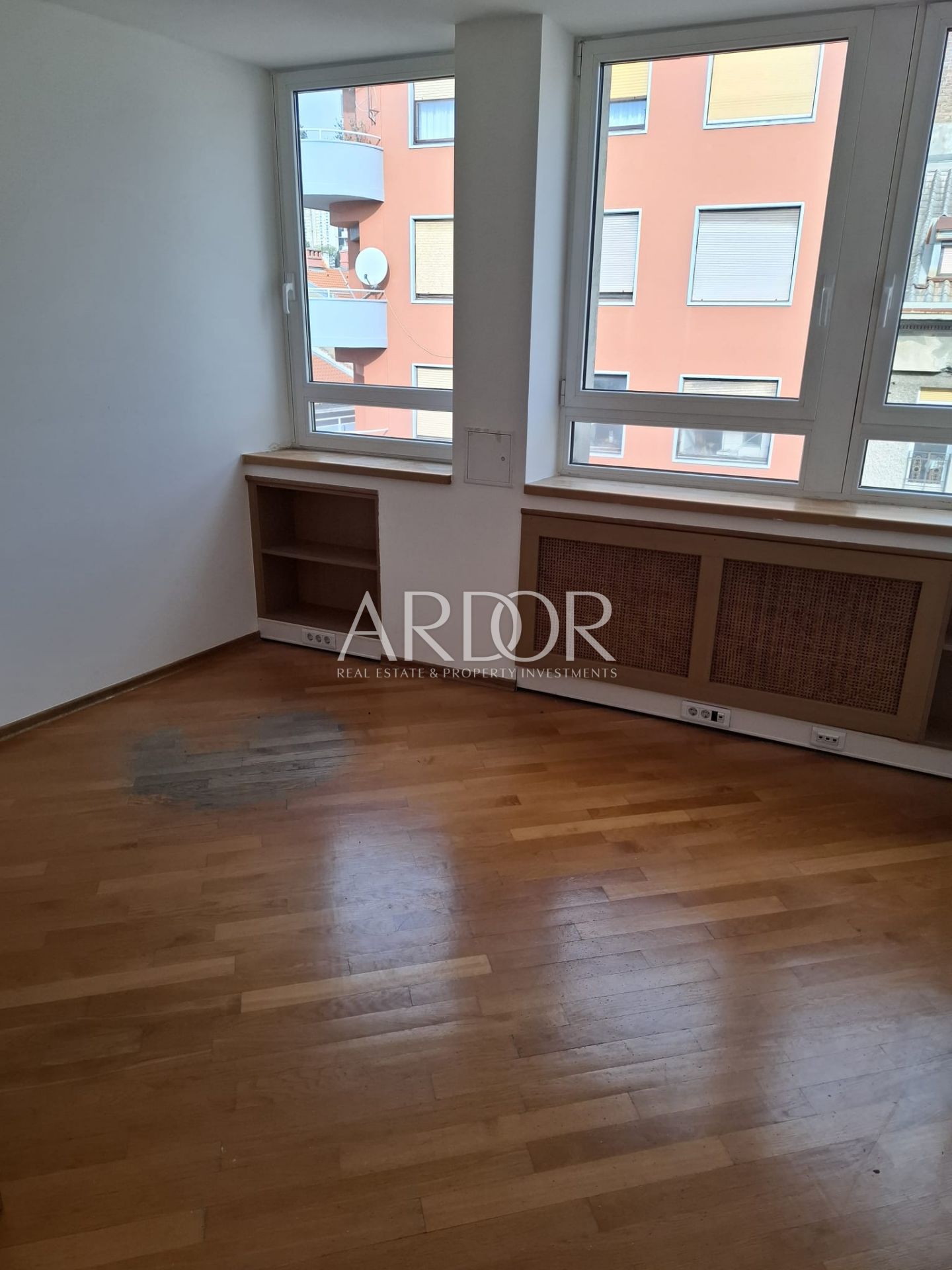 Komerčné Na predaj -  Brajda