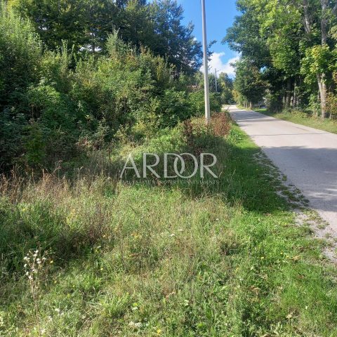 Land for sale 690 m² – Mrkopalj