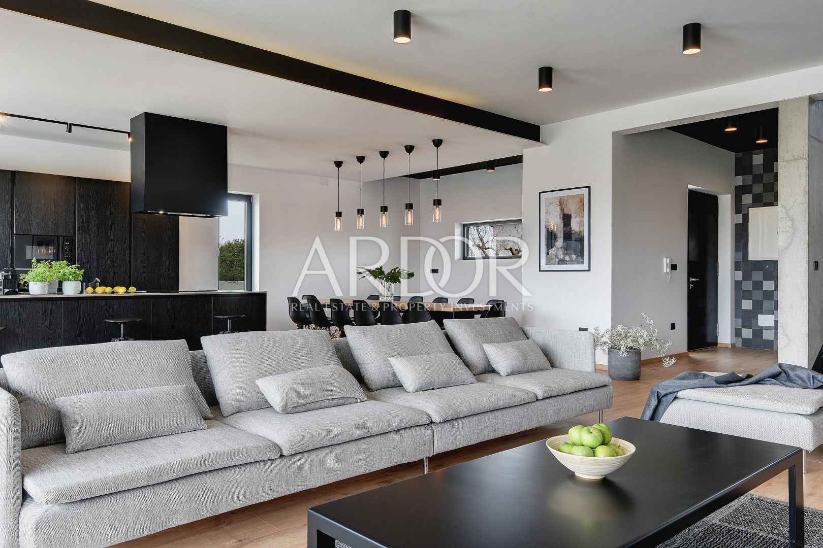 Haus Zu verkaufen -  Centar