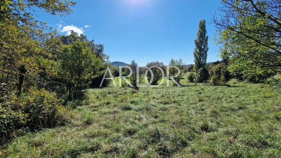 Terrain À vendre -  Čavle