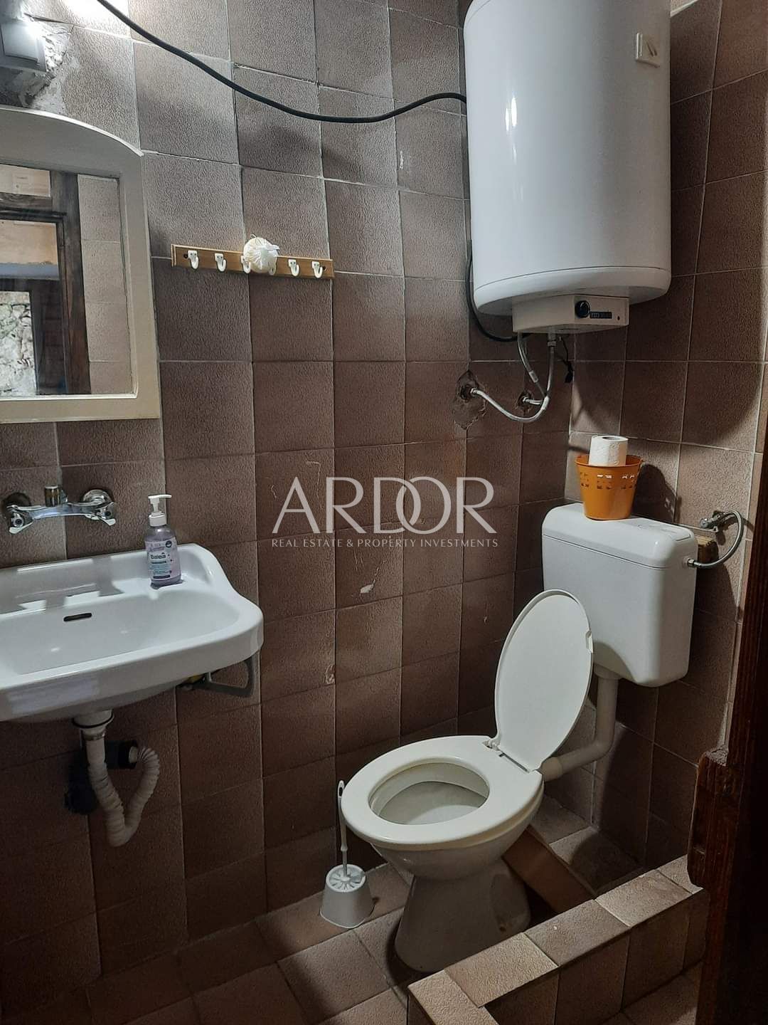 Hiša Naprodaj - Zadarska Neviđane