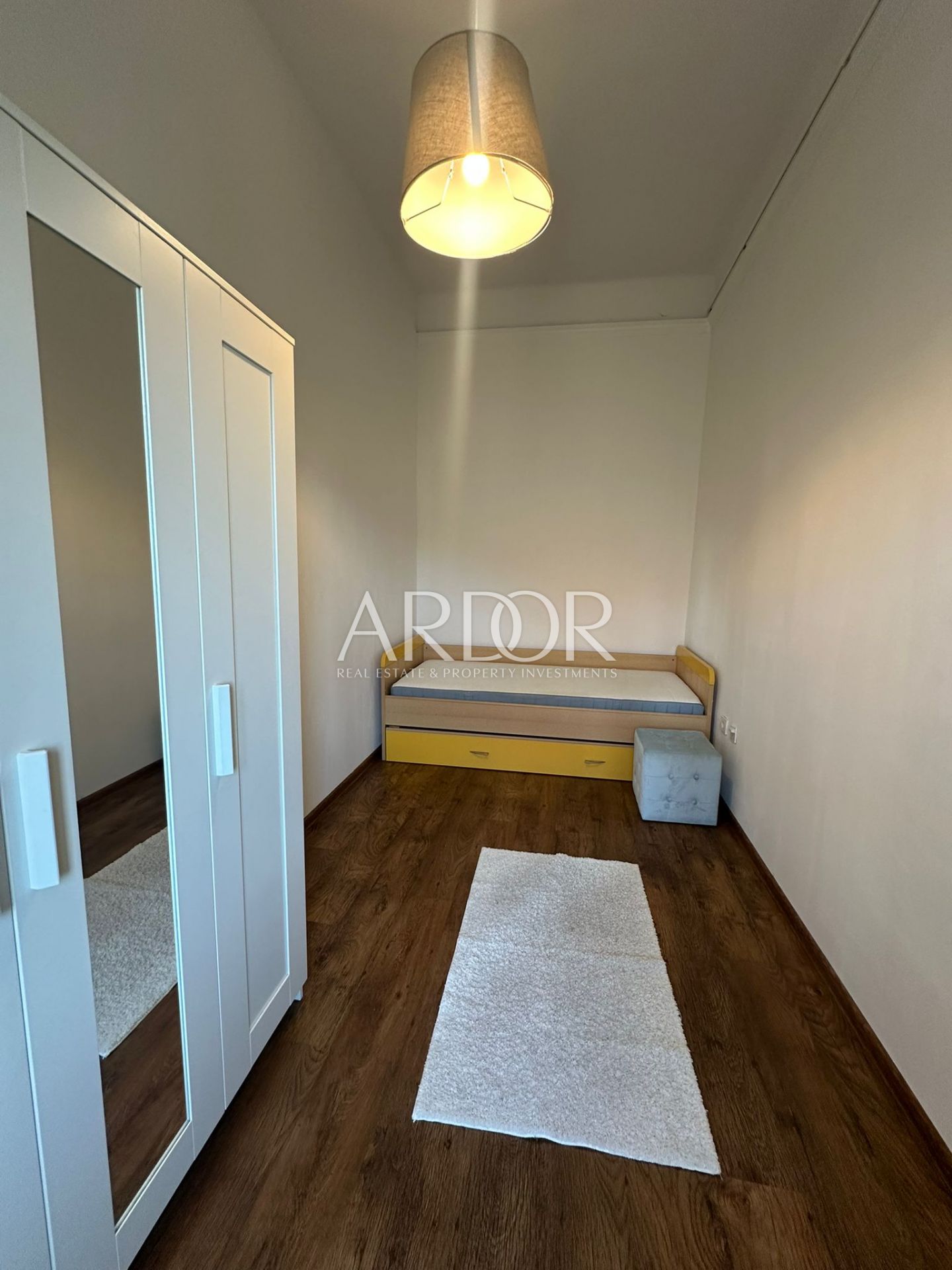 Flat For sale -  Centar