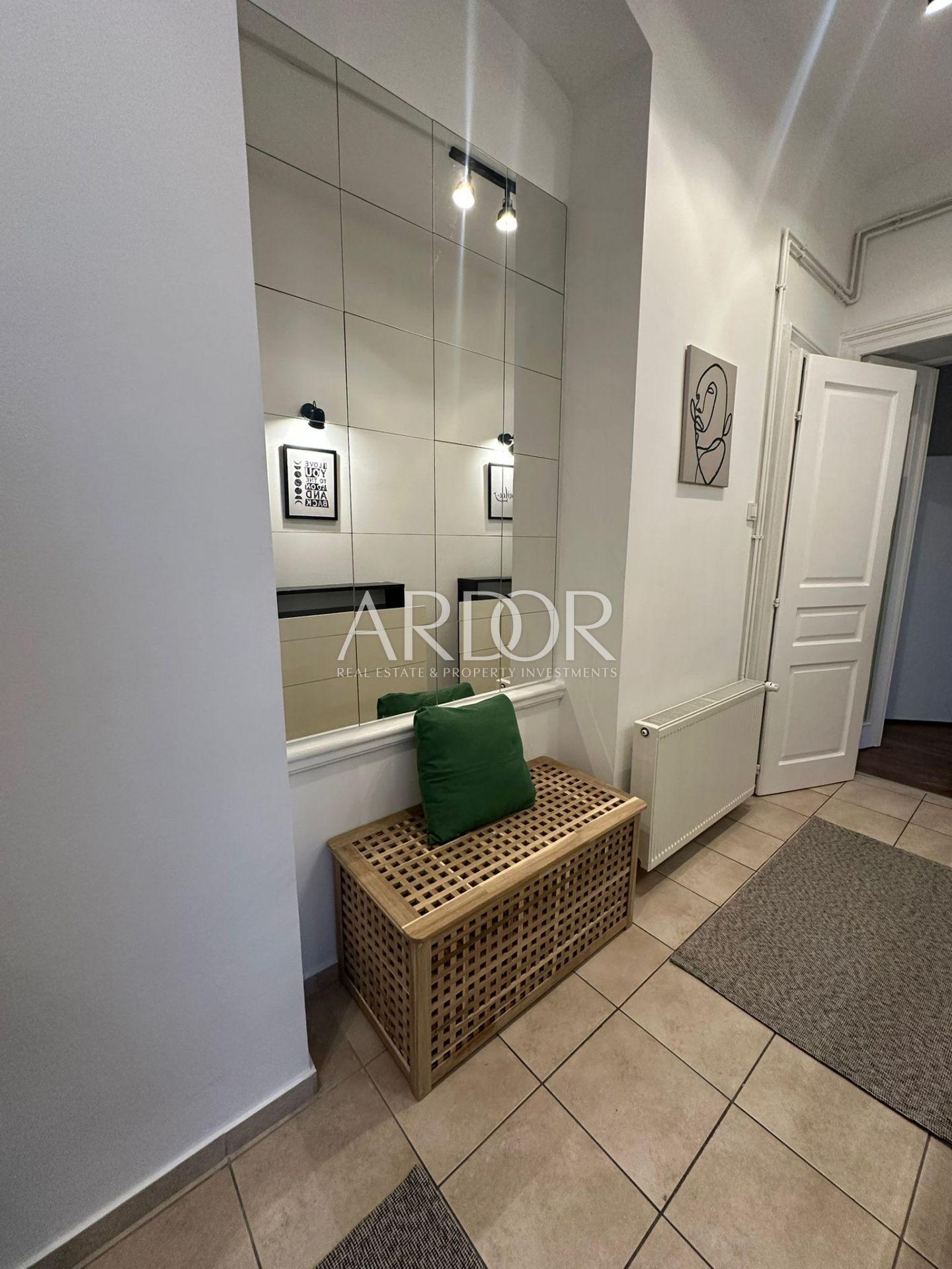 Flat For sale -  Centar