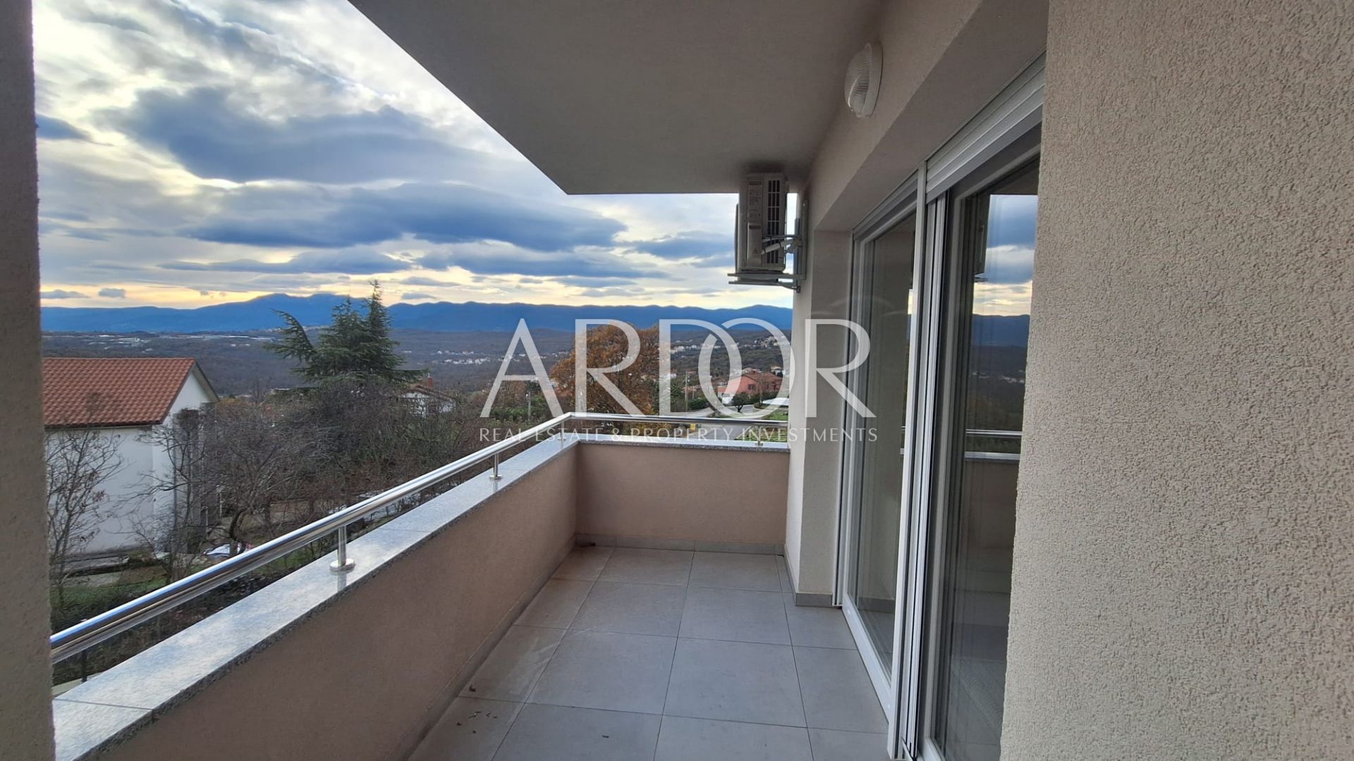 Appartamento In vendita -  Sroki