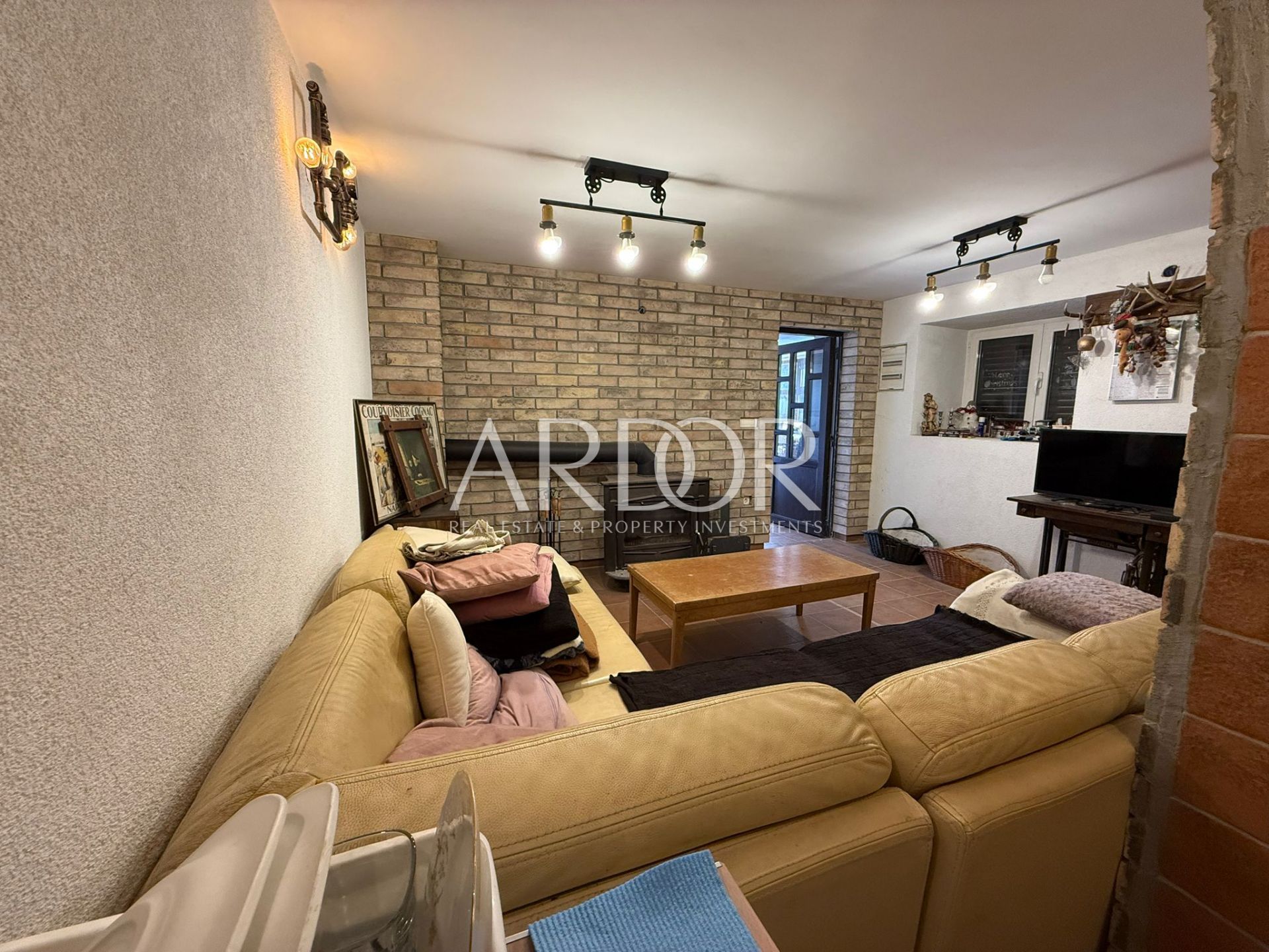 House For sale -  Sunger