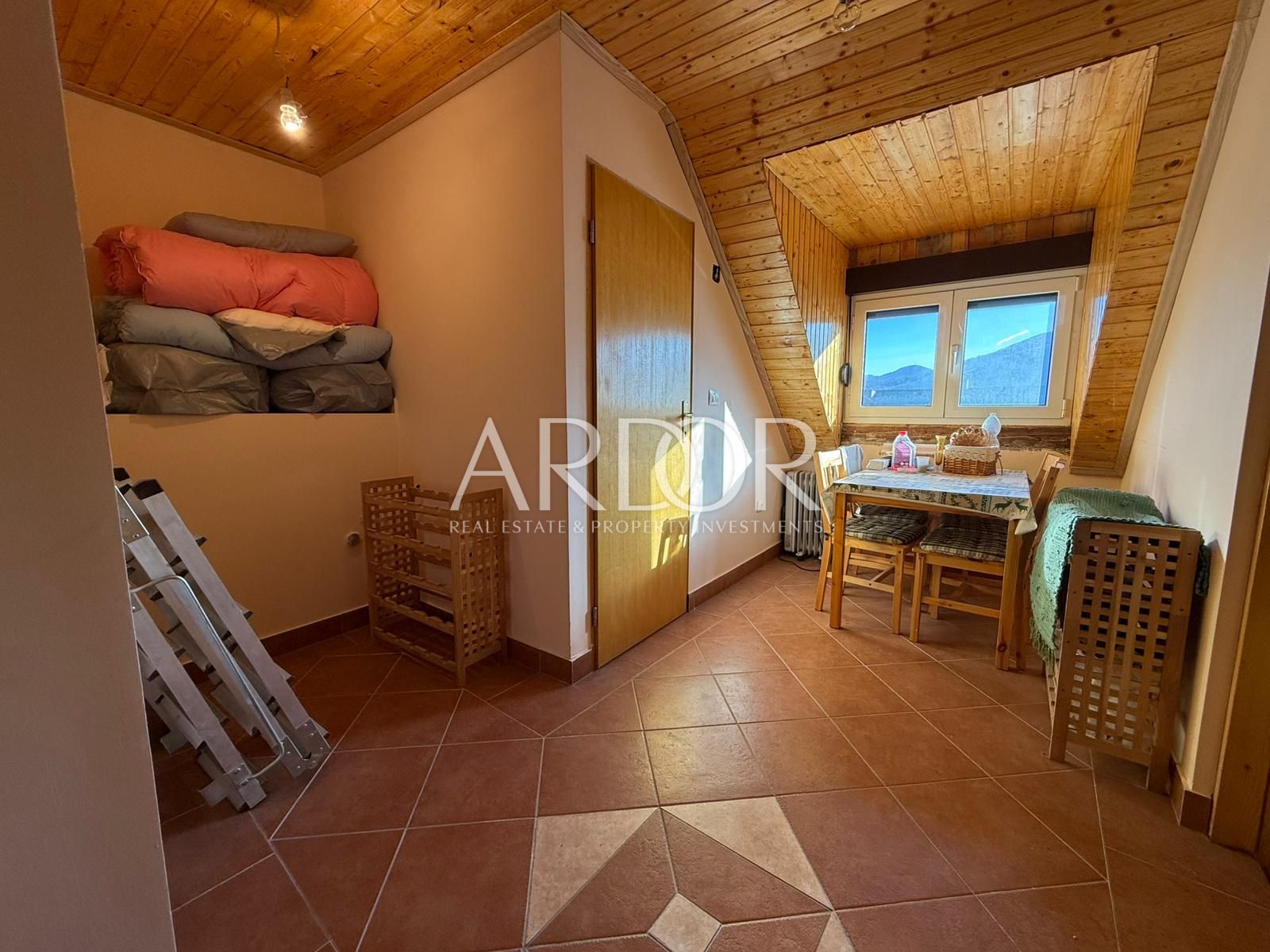 House For sale -  Sunger