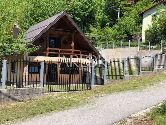 Haus Zu verkaufen Čabar