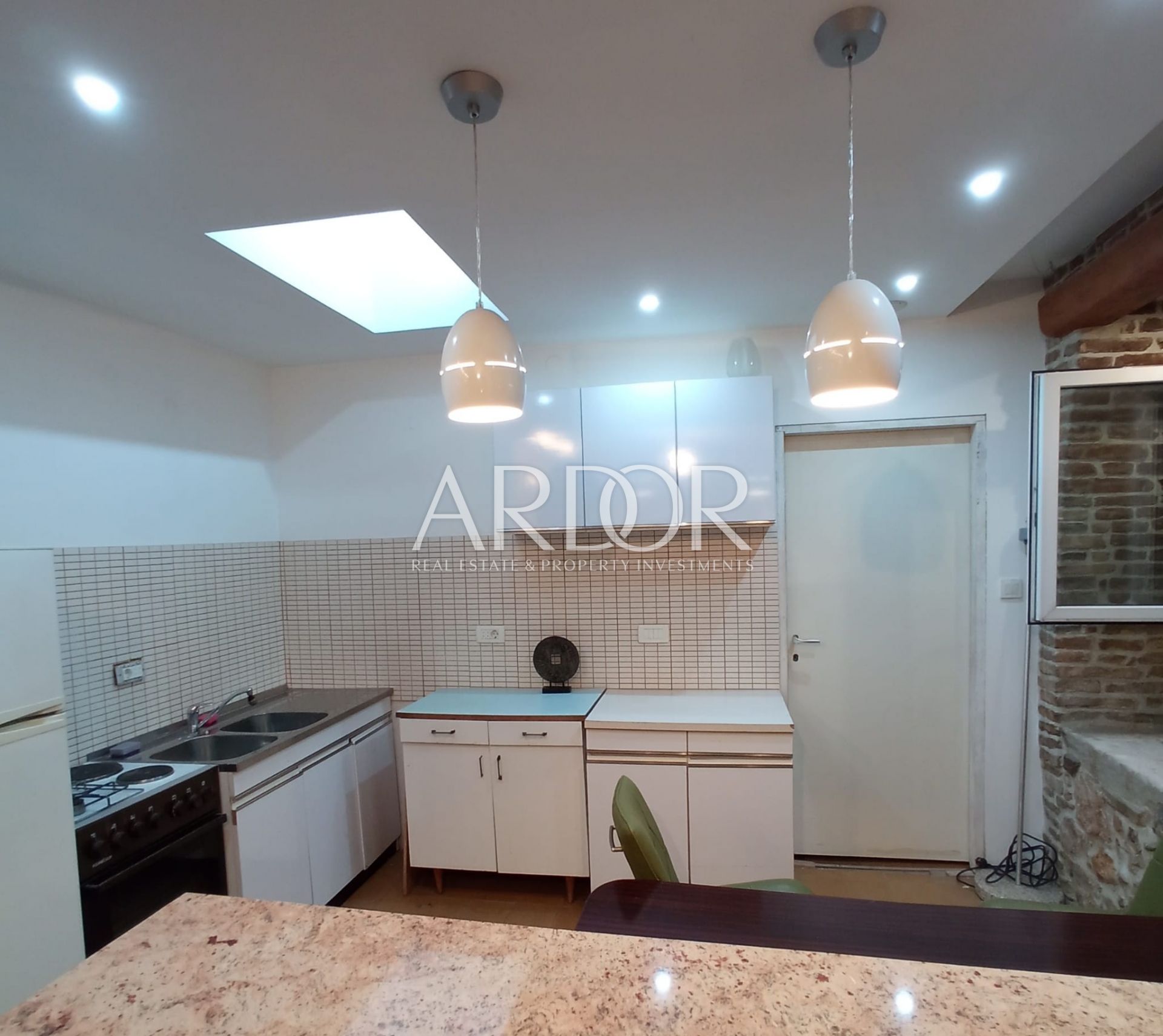 Flat For sale -  Centar