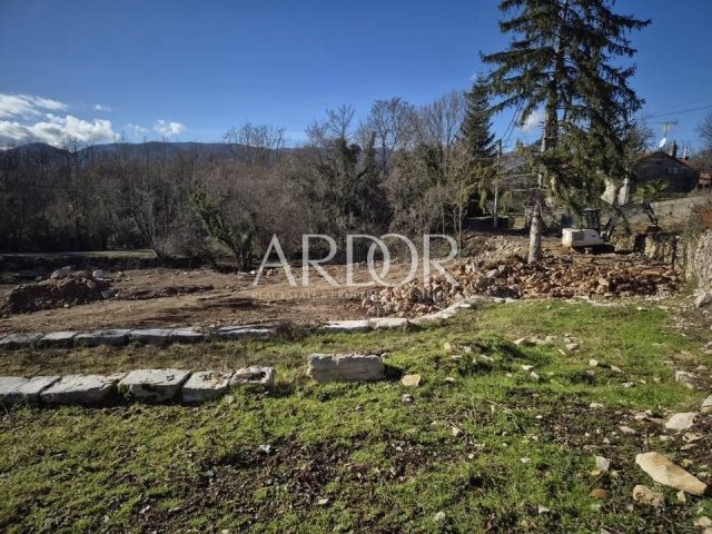 Terreno in vendita 800 m² – Matulji