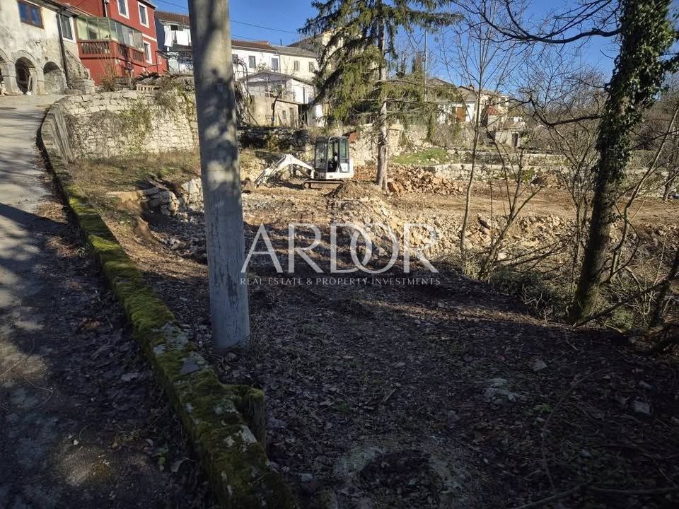 Pozemok Na predaj -  Jurdani