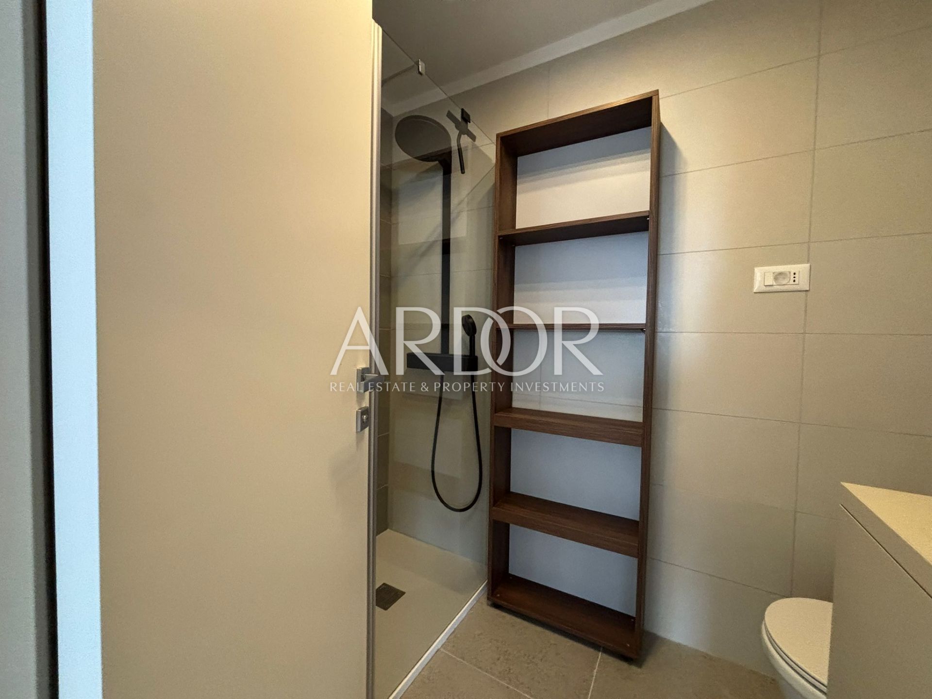 Flat For sale -  Vojak