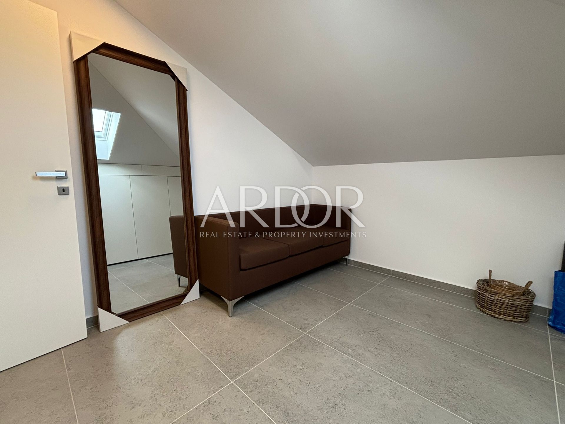 Flat For sale -  Vojak