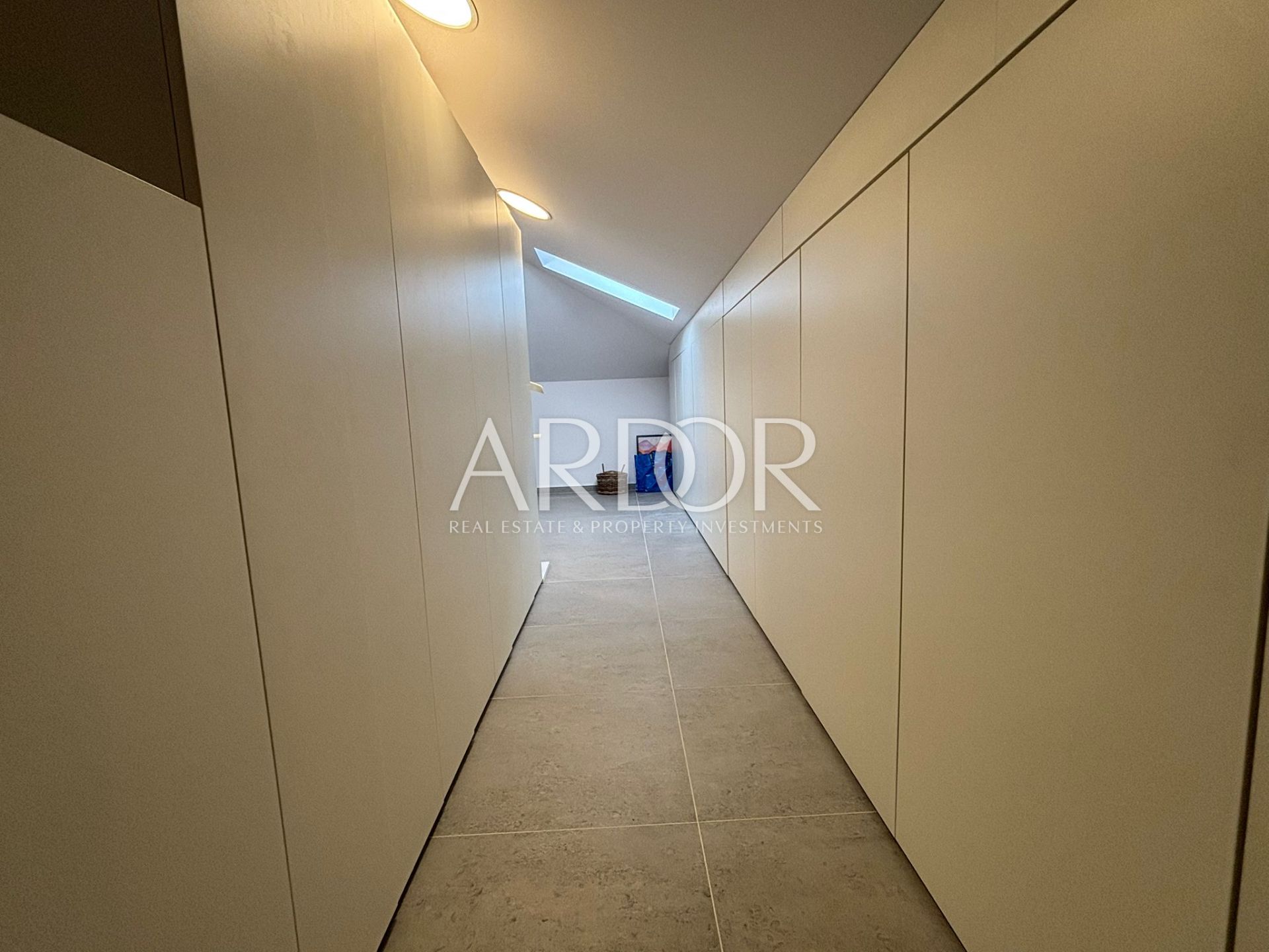 Flat For sale -  Vojak