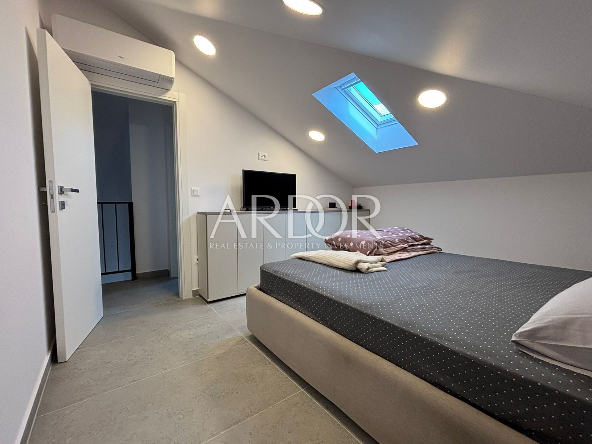 Flat For sale -  Vojak
