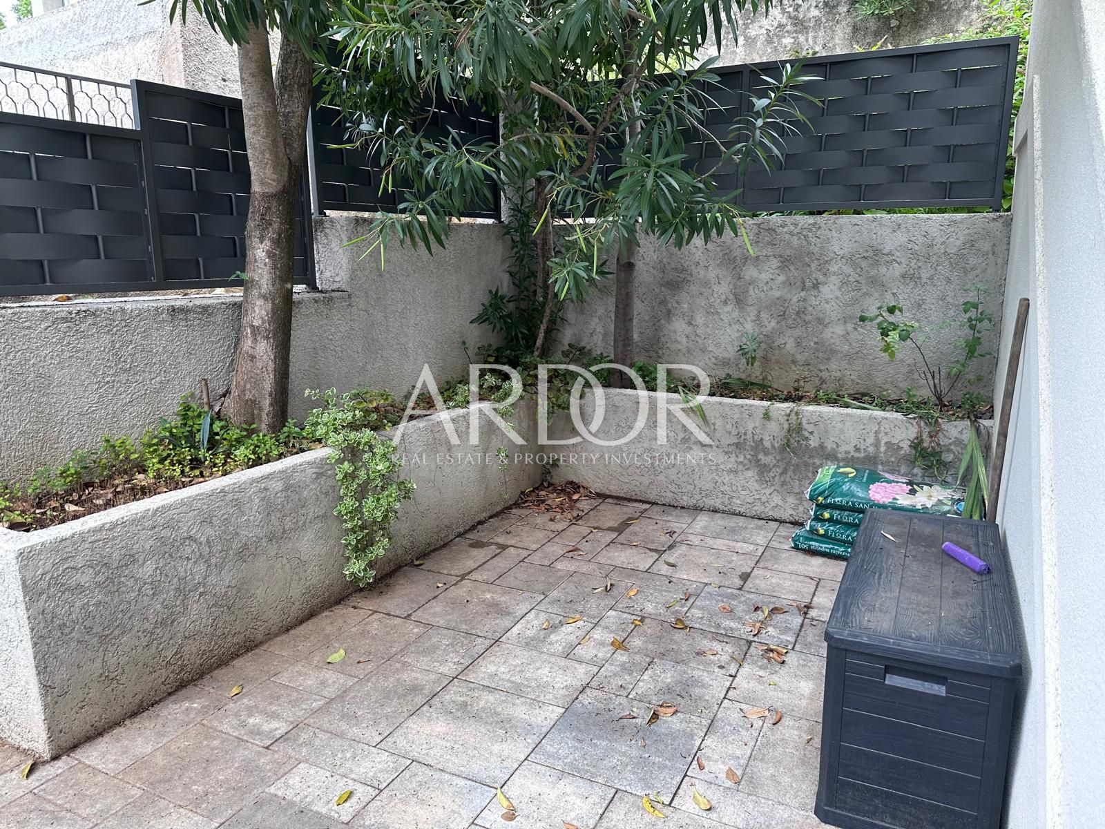 Flat For sale -  Vojak