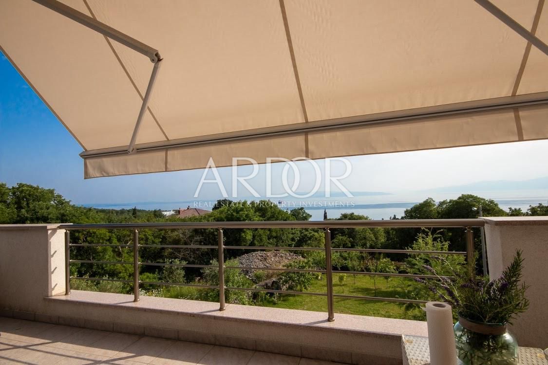 Apartma Na predaj -  Kostrena