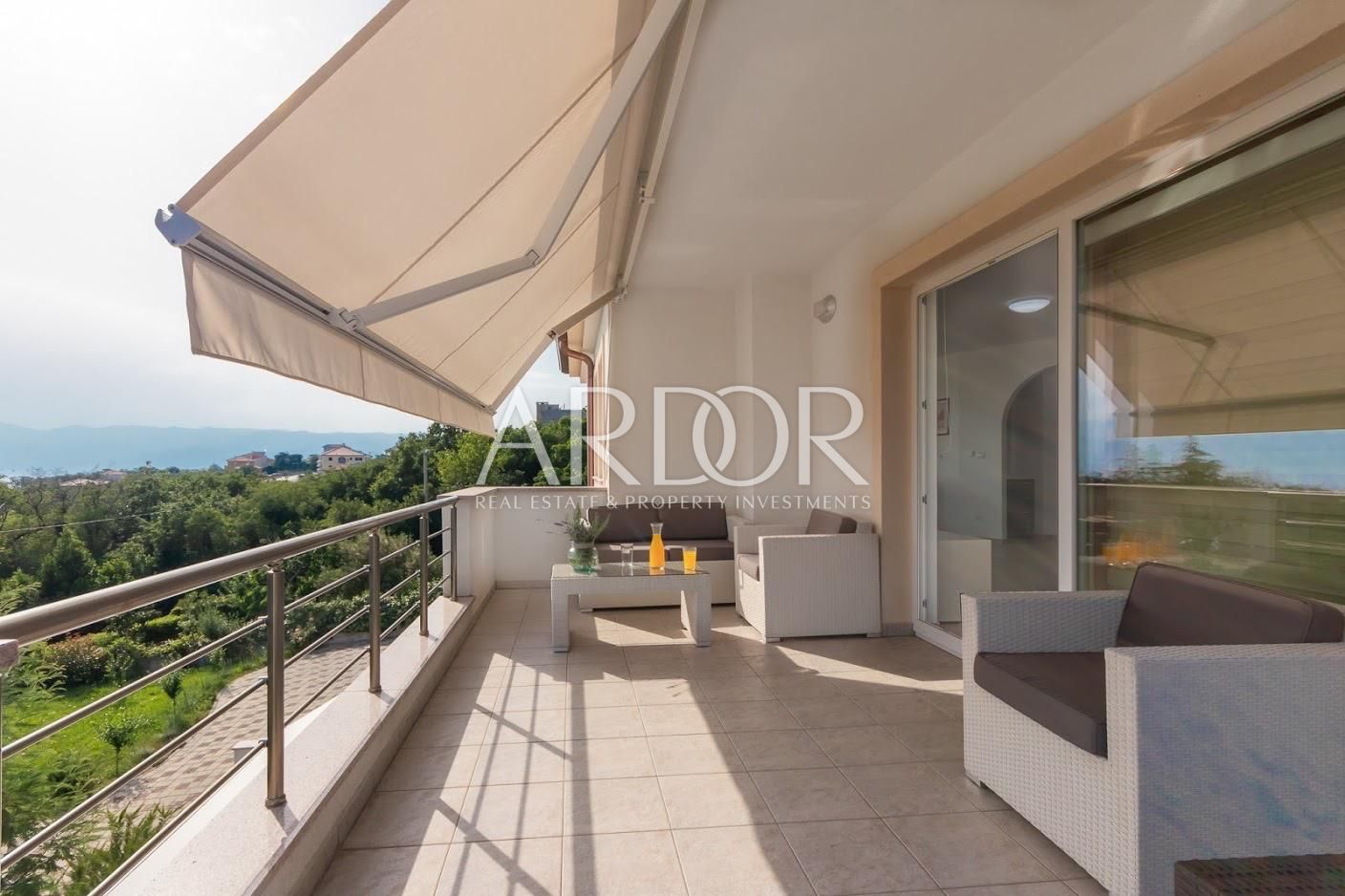 Apartma Na predaj -  Kostrena